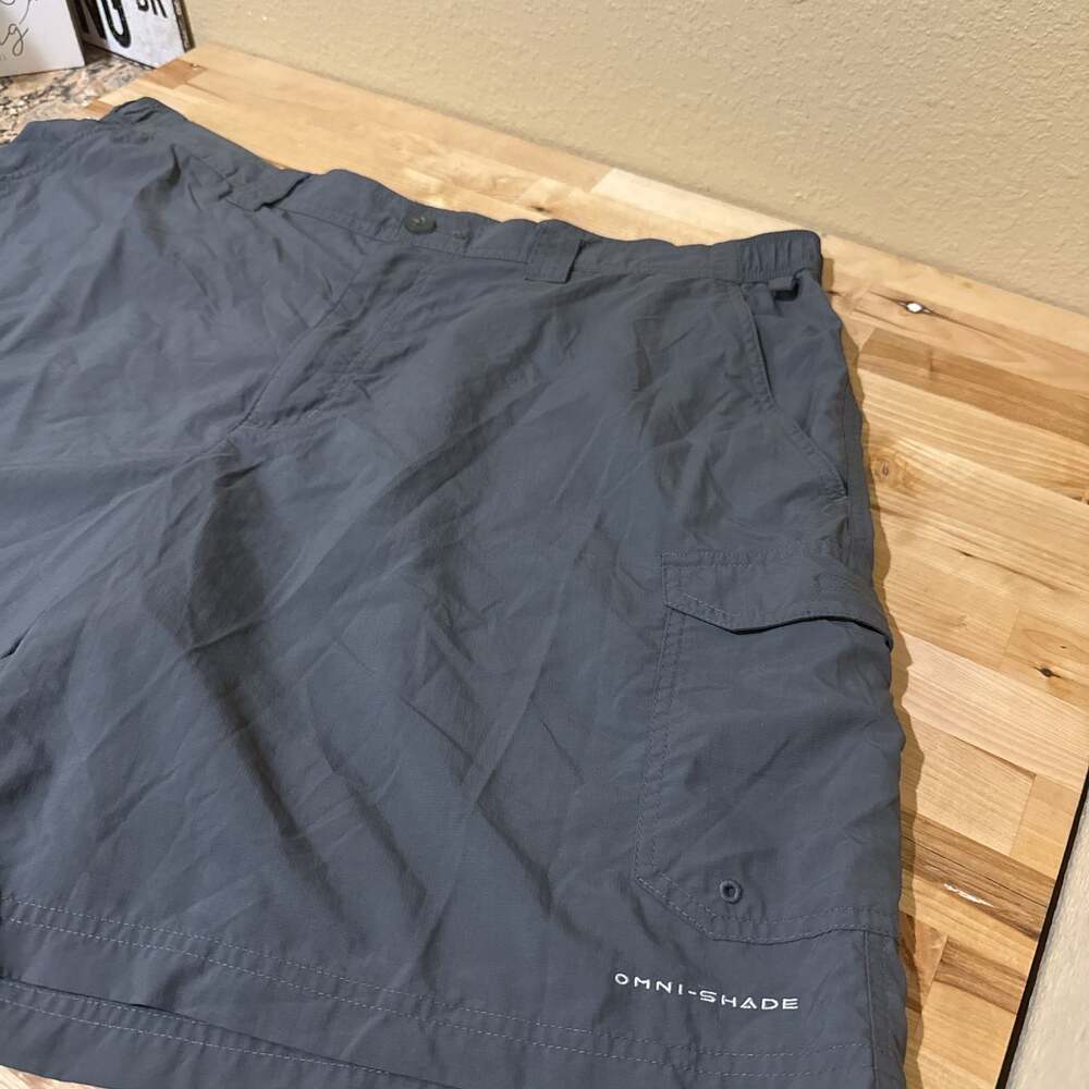 Columbia Silver Ridge Cargo Shorts Mens Gray Omni-Shade UPF 50 Hiking Outdoor